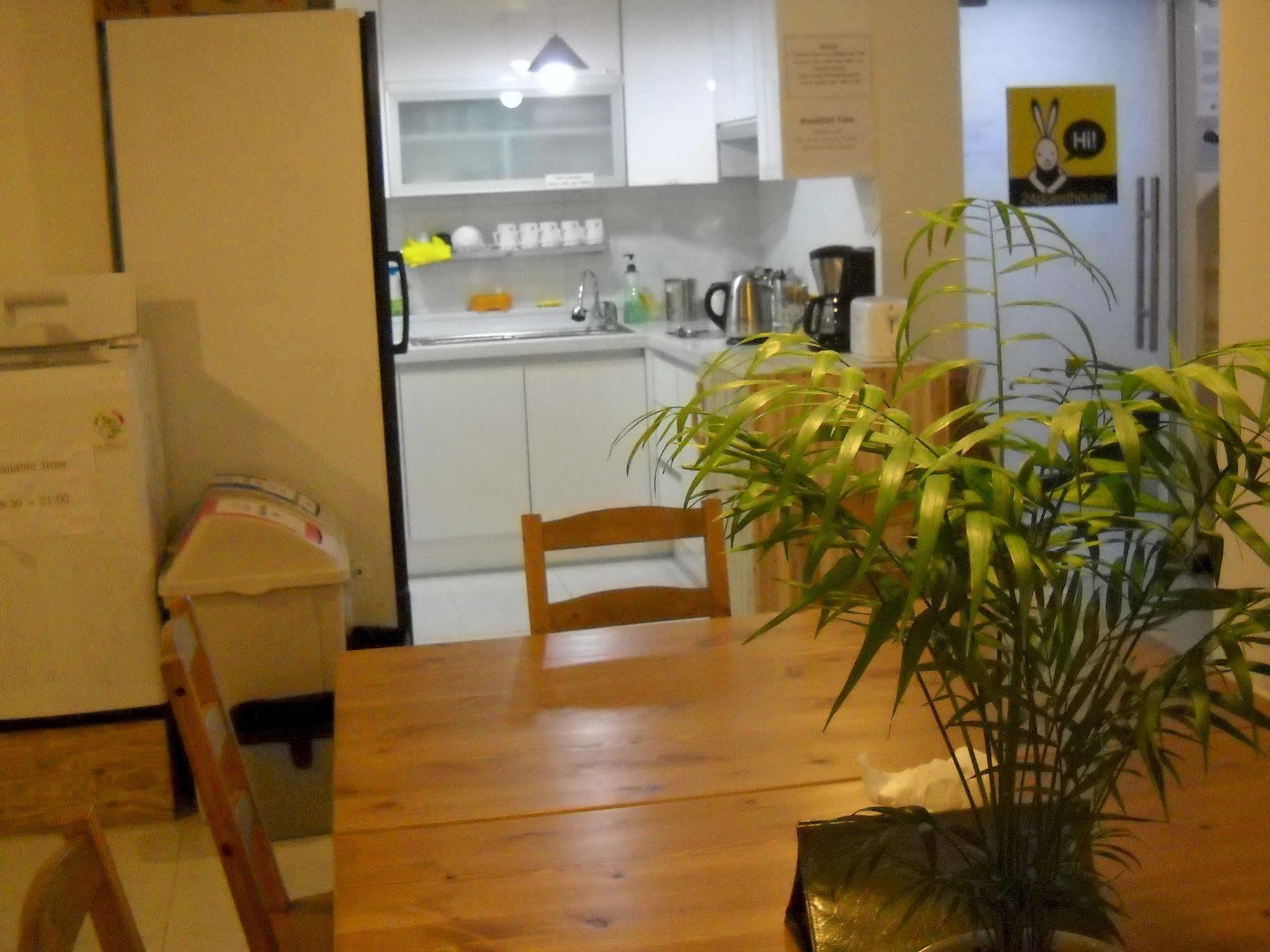 24 Guesthouse Sinchon Hongdae 서울특별시 외부 사진